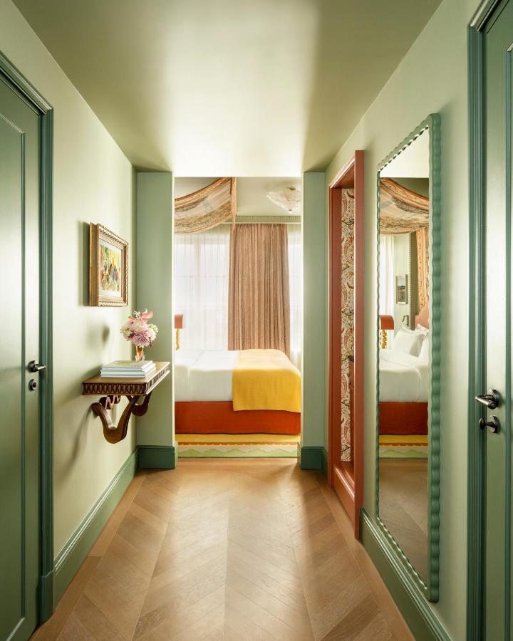 Hotel Le Grand Mazarin Paris Exterior foto